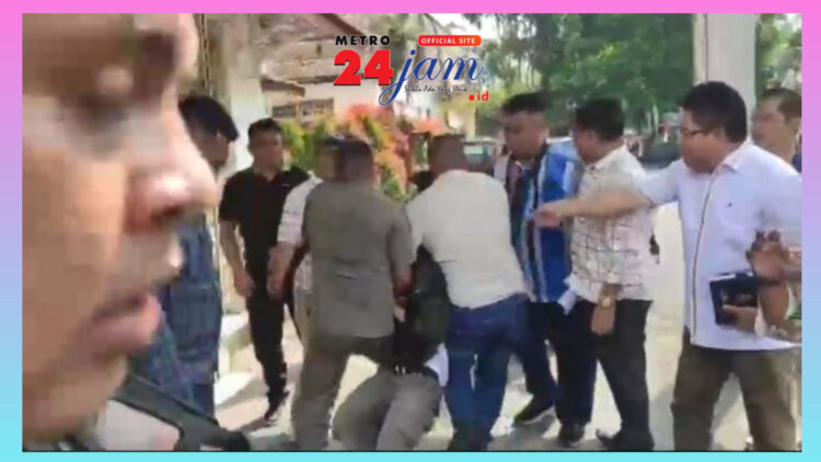 Mahasiswa USI Dipukul Anggota DPRD Siantar