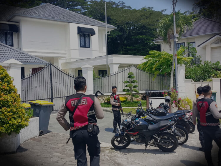Rumah Pribadi ‘Anak Main’ Bobby di Royal Sumatera Digeledah KPK
