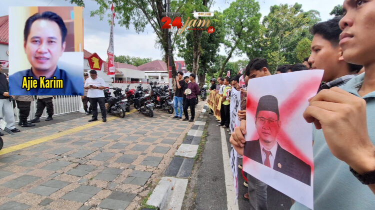 Puluhan Mahasiswa Geruduk Kantor Gerindra Sumut Desak Pemecatan Ajie Karim