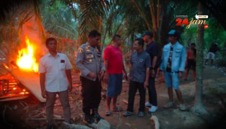 Sahuti Keluhan Warga, Polsek Tanjung Pura Gercep Bakar Barak Narkoba