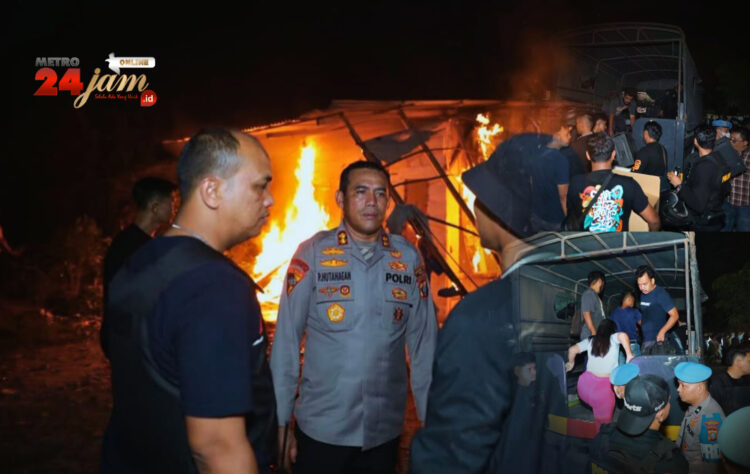 Sarang Narkoba dan Judi Online di Jermal VII Digerebek dan Dibakar