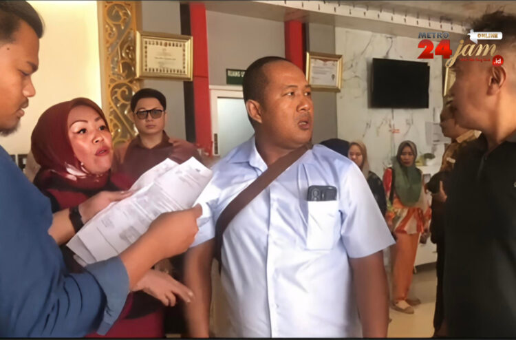 Polrestabes Medan kembali Digeruduk Warga! Plt Camat Medan Kota 6 Tahun Jadi Tersangka tetap Nyaman Berkarir