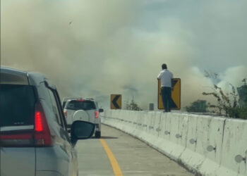 Asap Tebal dari Bakaran Tebu Perkebunan akibatkan Kecelakaan Beruntun di Jalan Tol Binjai-Stabat