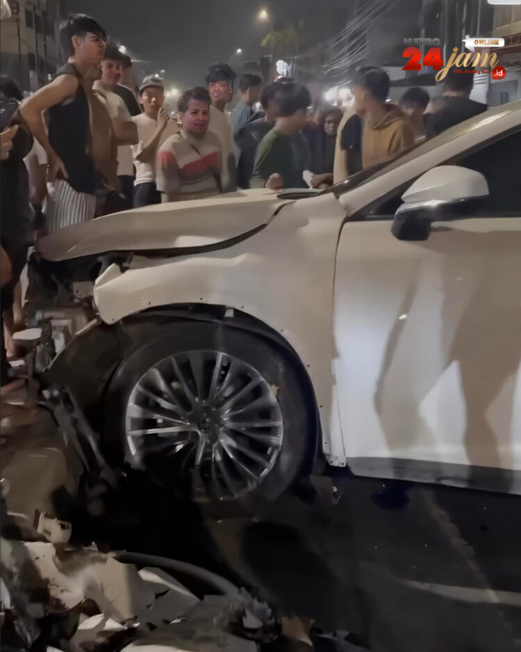 Pasutri Lansia Terpental Ditabrak, Pelakunya Bonyok Diamuk Massa