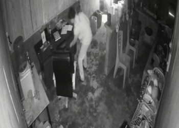 2 Maling Tabung Gas di Warung Kawasan Jalan Ngumban Surbakti Terekam CCTV