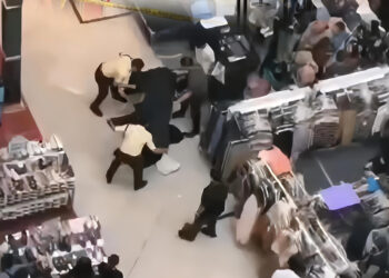 Seram! Pengunjung Plaza Medan Fair Jatuh dari Lantai 4 ke Lantai 1