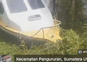 Pengelolaan BMN Dipertanyakan, Hampir 2 Tahun Kapal Diduga Milik Kejari Samosir Terbengkalai di Belakang RSUD Hadrianus Sinaga