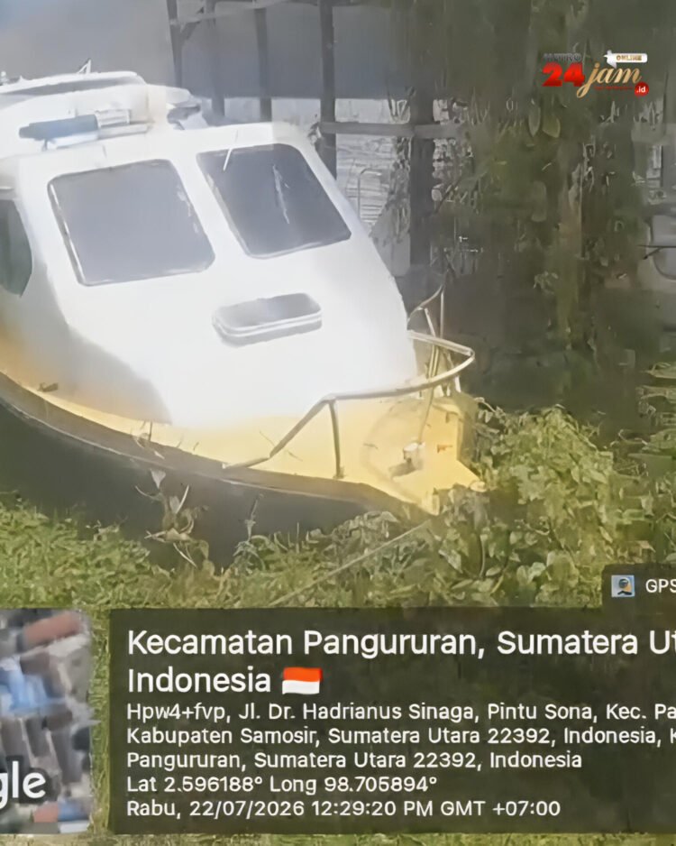 Pengelolaan BMN Dipertanyakan, Hampir 2 Tahun Kapal Diduga Milik Kejari Samosir Terbengkalai di Belakang RSUD Hadrianus Sinaga