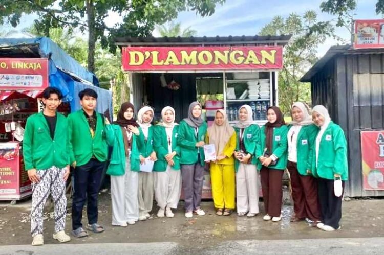 Dorong UMKM Go Digital, KKN UINSU Dampingi Pelaku Usaha Sei Bamban Buat QRIS dan Titik Google Maps